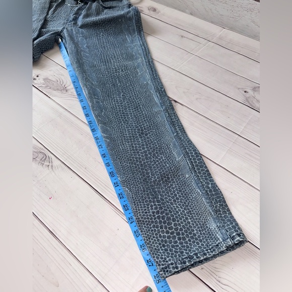 Vintage 80s High Waisted Snake Print Jeans – Juniors Size 11 (See Measurements) - Picture 5 of 10